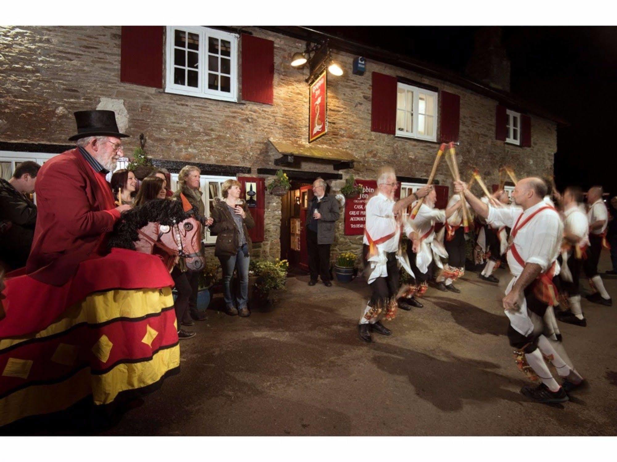 The Dolphin Inn Kingsbridge  Extérieur photo